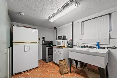 18 Crowninshield Street, Providence, RI 02909 - Photo 33