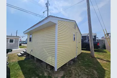 854 Matunuck Beach Road, South Kingstown, RI 02879 - Photo 19