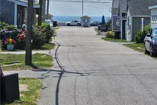 854 Matunuck Beach Rd, South Kingstown, RI 02879 - Photo 17