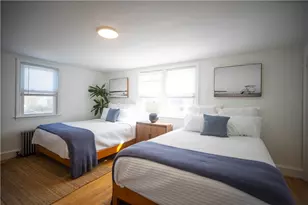 19 Crest St, Middletown, RI 02842 - Photo 13