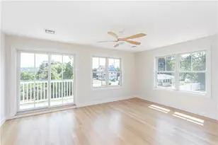 10 Mt Hope Ave, Portsmouth, RI 02871 - Photo 27