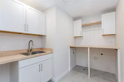 10 Mount Hope Avenue, Portsmouth, RI 02871 - Photo 37