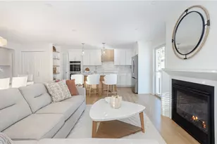 10 Mt Hope Ave, Portsmouth, RI 02871 - Photo 15