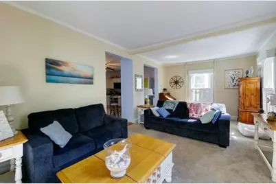36 Dixon Street, Newport, RI 02840 - Photo 9