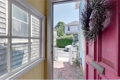 36 Dixon Street, Newport, RI 02840 - Photo 11