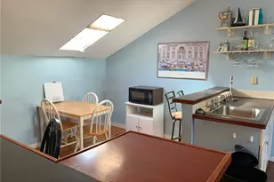 21 Pope St, Newport, RI 02840 - Photo 11