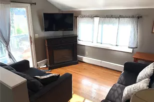 21 Pope St, Newport, RI 02840 - Photo 3