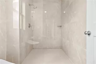 82 Ellery Rd, Newport, RI 02840 - Photo 19