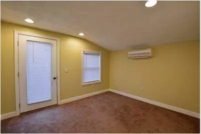 38 New London Avenue, West Warwick, RI 02893 - Photo 11