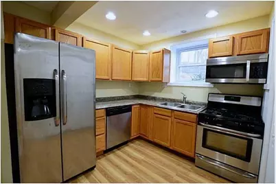 38 New London Avenue, West Warwick, RI 02893 - Photo 3