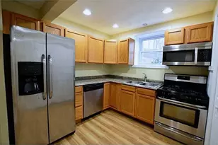 38 New London Ave, West Warwick, RI 02893 - Photo 3