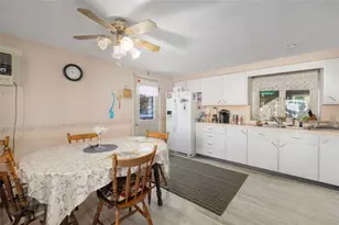 9 Regent St, Coventry, RI 02816 - Photo 7