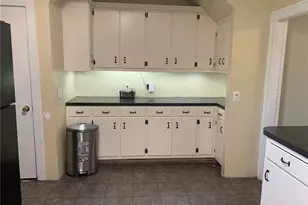 16 Grafton St, Newport, RI 02840 - Photo 9