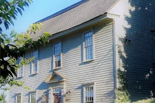 37 Marsh St, Newport, RI 02840 - Photo 5