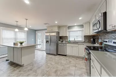 7 Wilbur Avenue, Newport, RI 02840 - Photo 5