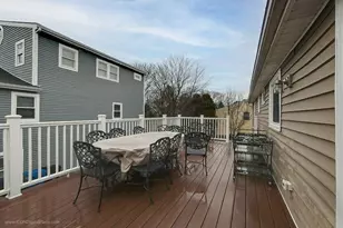 7 Wilbur Ave, Newport, RI 02840 - Photo 23