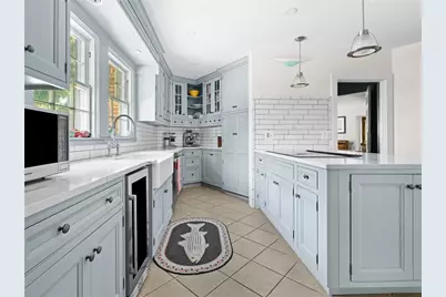 2139 Commodore Oliver Hazard Perry Highway, South Kingstown, RI 02879 - Photo 9