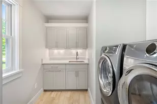 60 Van Wickle Ln, Bristol, RI 02809 - Photo 23