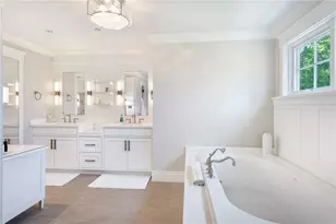 60 Van Wickle Ln, Bristol, RI 02809 - Photo 25