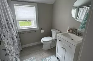 53 Center Ave, Middletown, RI 02842 - Photo 23