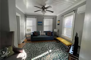 29 Anthony St, Newport, RI 02840 - Photo 7