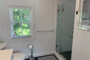 5 Division St, Newport, RI 02840 - Photo 23