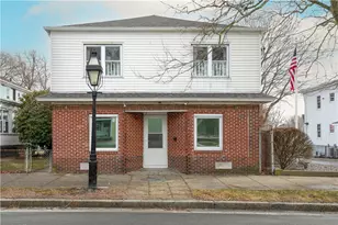 546 Main St, Warren, RI 02885 - Photo 1