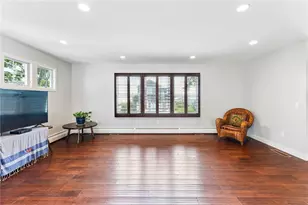 18 Anawan Ave, Narragansett, RI 02882 - Photo 9