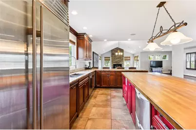 18 Anawan Avenue, Narragansett, RI 02882 - Photo 15