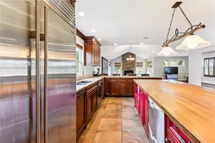 18 Anawan Ave, Narragansett, RI 02882 - Photo 15