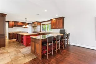 18 Anawan Ave, Narragansett, RI 02882 - Photo 13