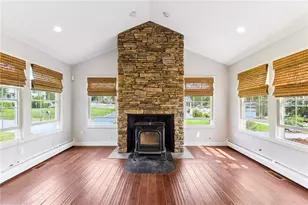 18 Anawan Ave, Narragansett, RI 02882 - Photo 11