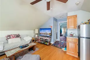 498 Broadway Ave, Providence, RI 02909 - Photo 15