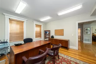 498 Broadway Ave, Providence, RI 02909 - Photo 9