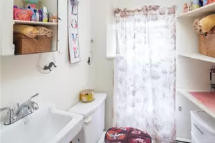 498 Broadway Ave, Providence, RI 02909 - Photo 19