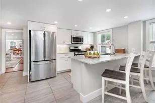 43 Farewell St, Newport, RI 02840 - Photo 15