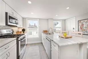 43 Farewell St, Newport, RI 02840 - Photo 17