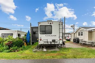 854 Matunuck Beach Rd, South Kingstown, RI 02879 - Photo 25