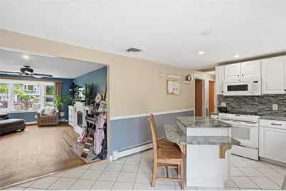 14 Beatrice Avenue, Warwick, RI 02889 - Photo 5