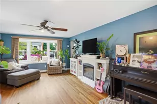 14 Beatrice Ave, Warwick, RI 02889 - Photo 9