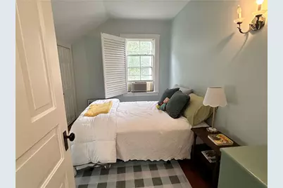 15 Chestnut Street, Newport, RI 02840 - Photo 13