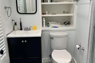 15 Chestnut St, Newport, RI 02840 - Photo 17