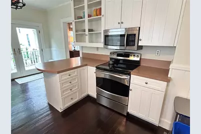 15 Chestnut Street, Newport, RI 02840 - Photo 9