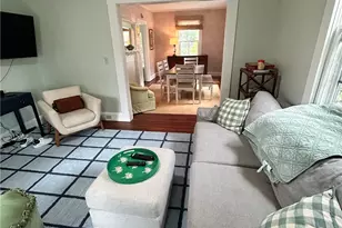 15 Chestnut St, Newport, RI 02840 - Photo 5