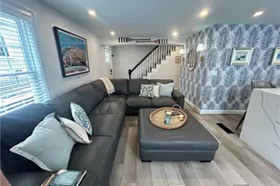 23 Anthony St, Newport, RI 02840 - Photo 7