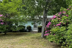 1369 Hope Rd, Cranston, RI 02831 - Photo 3