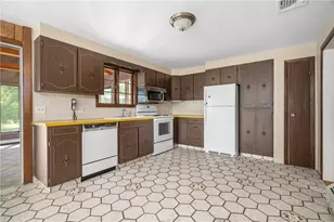 245 W Wrentham Rd, Cumberland, RI 02864 - Photo 19