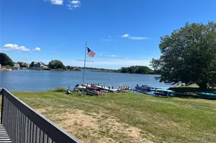 32 Shore Dr, Charlestown, RI 02813 - Photo 3