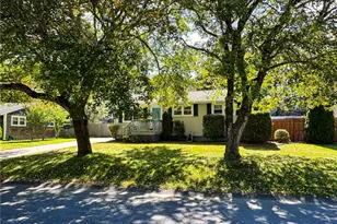 78 Keeley Ave, Warwick, RI 02886 - Photo 27