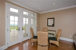 241 Ruggles Ave, Newport, RI 02840 - Photo 5